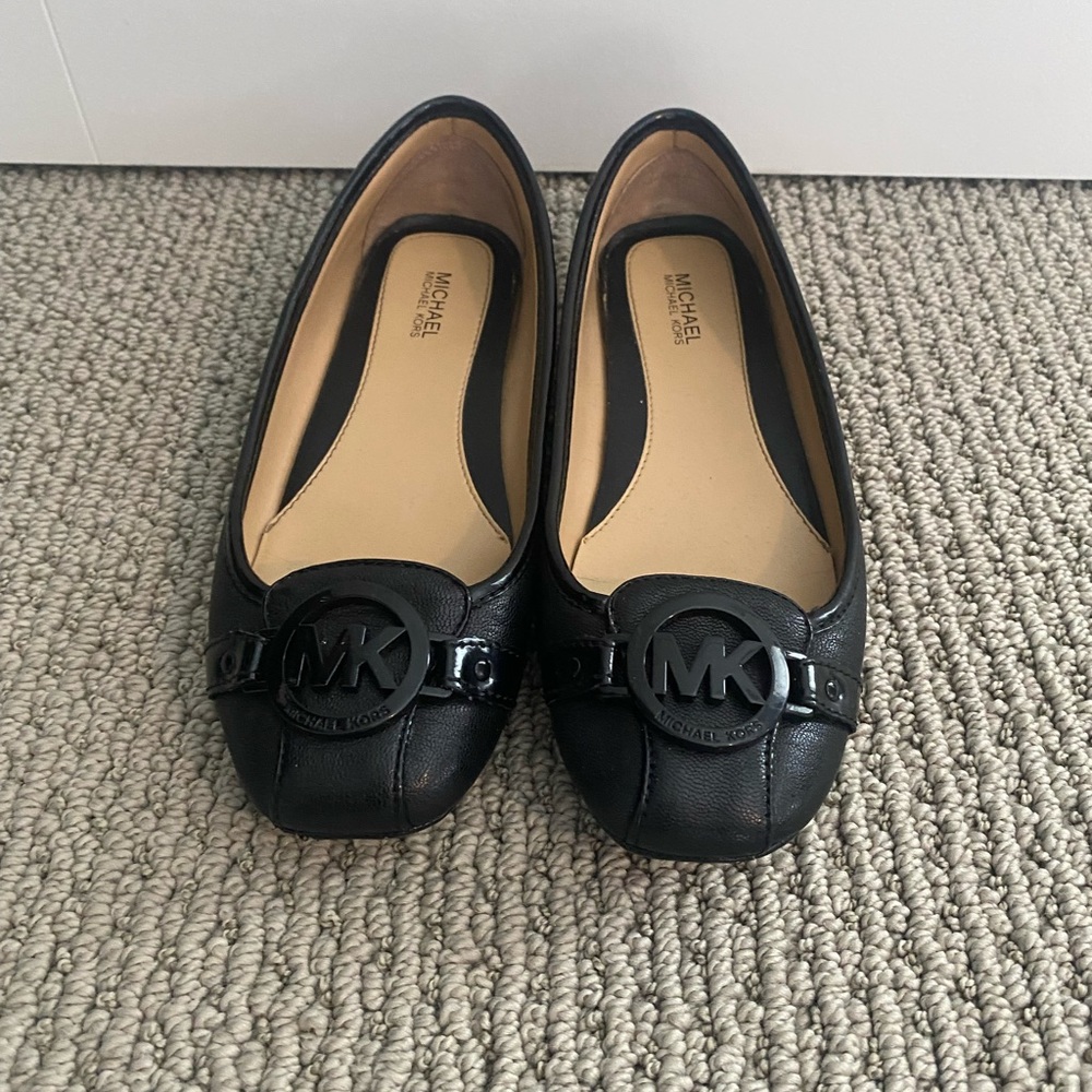 Michael Kors black flats